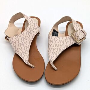 Jones New York Signature Vinah Logo Print Thong Sandals 7M White & Beige